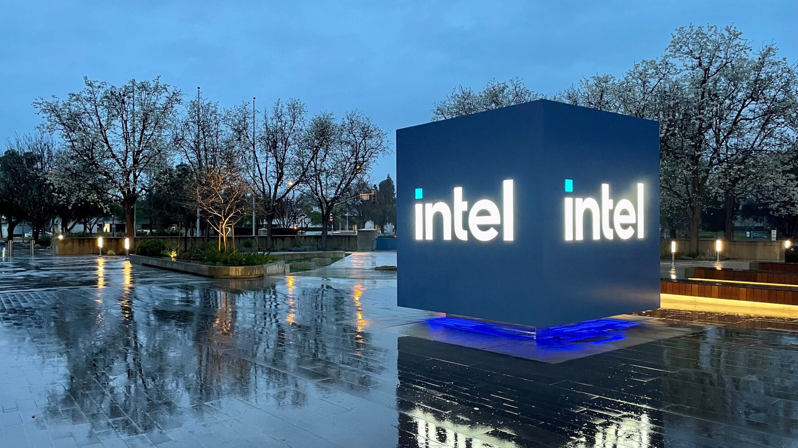 Intel Kembali ke Apple 2027: Prediksi yang Mengguncang Industri Teknologi