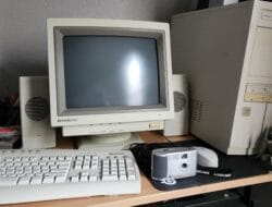 Dari Disket hingga PDA: 10 Fitur Teknologi Komputer yang Kini Hilang Ditelan Zaman