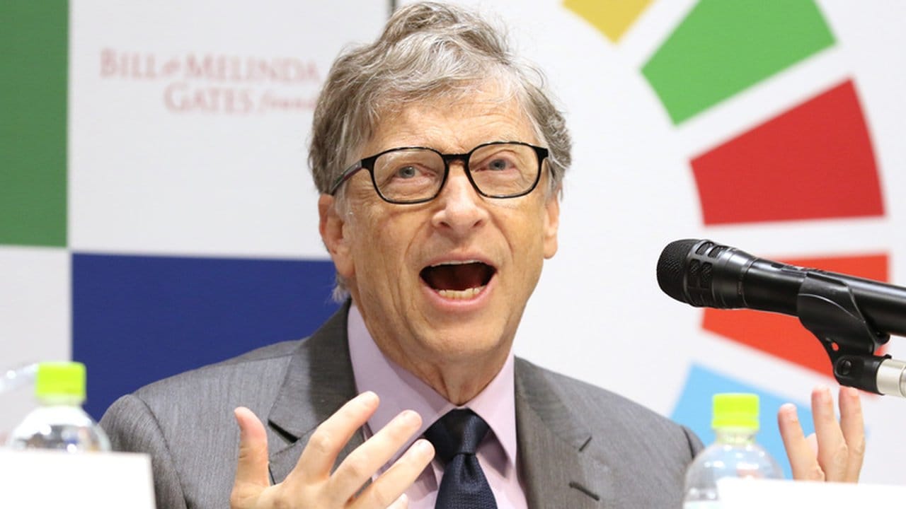 Bill Gates menyebutkan tiga profesi yang 'kebal' terhadap gelombang PHK akibat AI