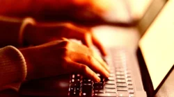 Meta aktifkan program MCI untuk merekam ketikan dan klik mouse karyawan sebagai data pelatihan AI