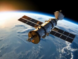 SpaceX Kehilangan Satelit Starlink 34343: Apa yang Terjadi?