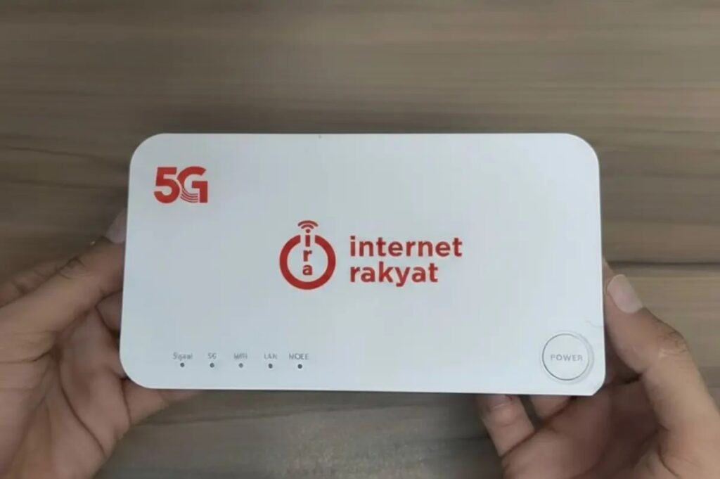Tiga analis rekomendasikan buy saham WIFI dengan target Rp 3.300–Rp 4.100.